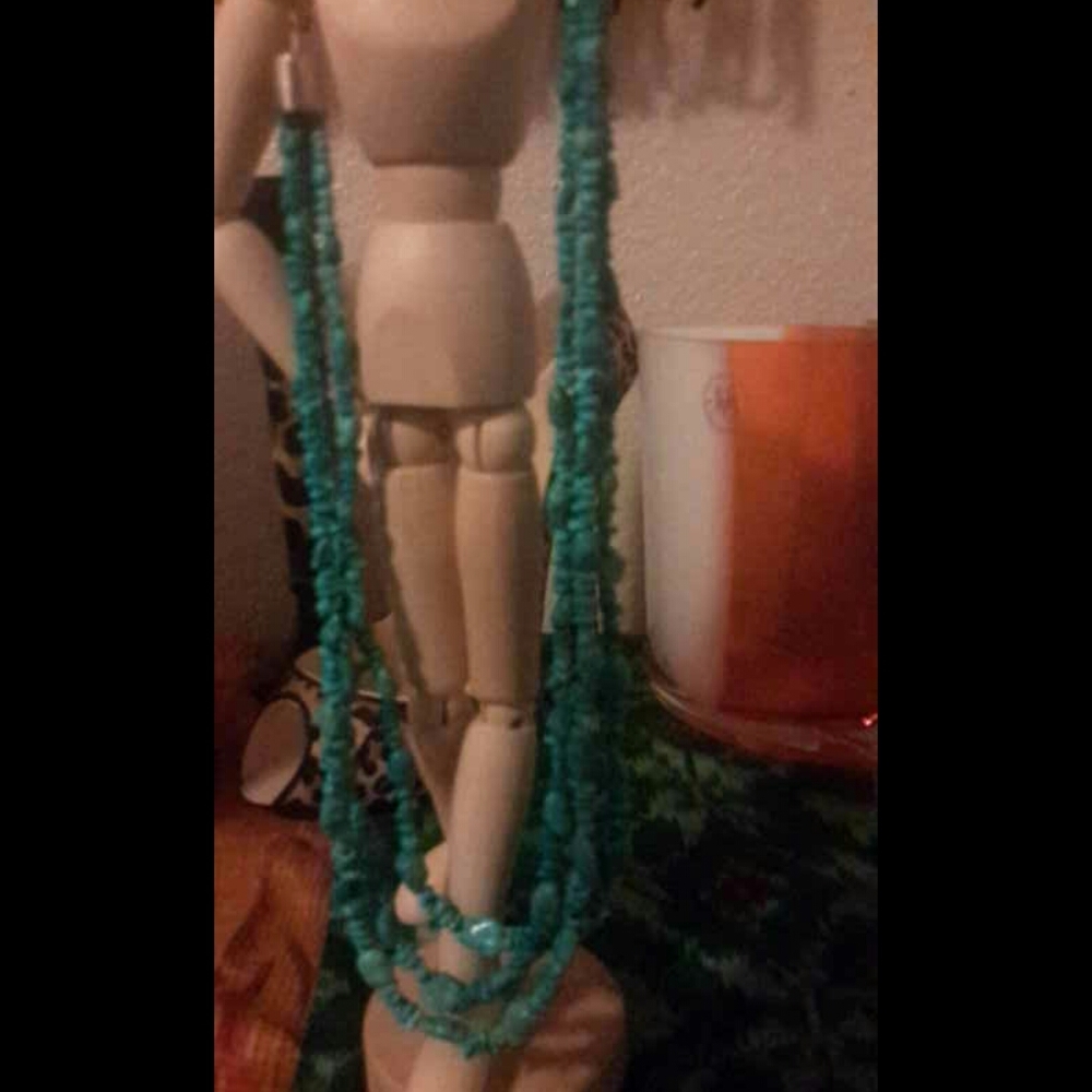 Turqoise Three Strand 825 Necklace